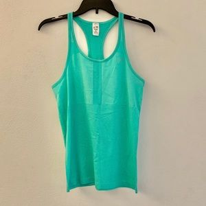 Champion workout tank top